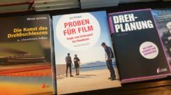 Proben-fuer-Film-Buechertisch